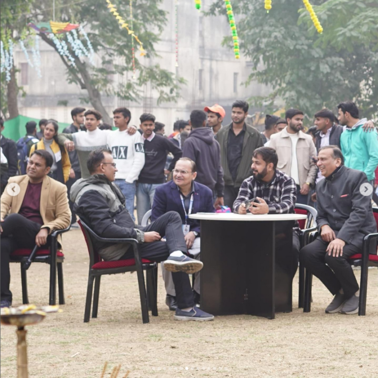 Screenshot 2025-02-06 at 12-03-58 SRCEM - ShriRam Group Of Colleges🎓 (@srcemofficial_1998) • Instagram photos and videos