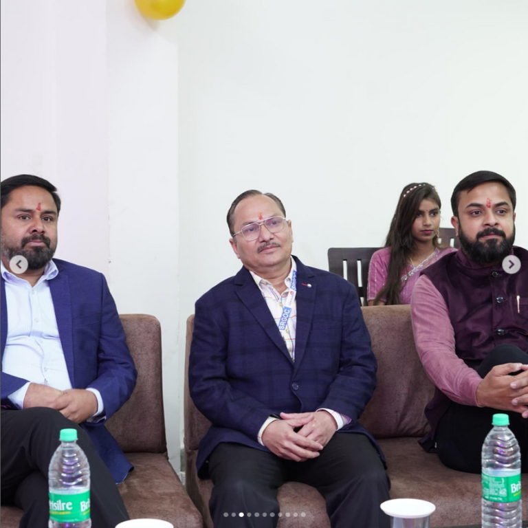 Screenshot 2025-02-06 at 12-07-24 SRCEM - ShriRam Group Of Colleges🎓 (@srcemofficial_1998) • Instagram photos and videos