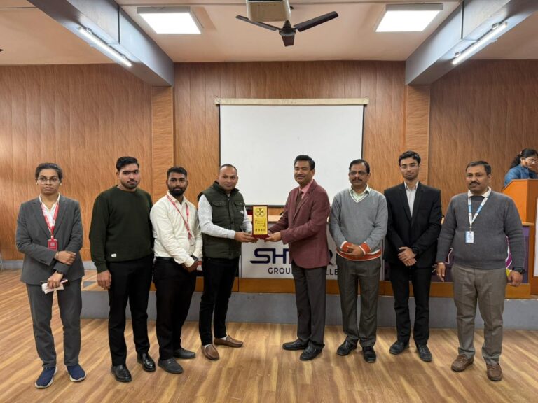 WhatsApp Image 2025-12-16 at 15.39