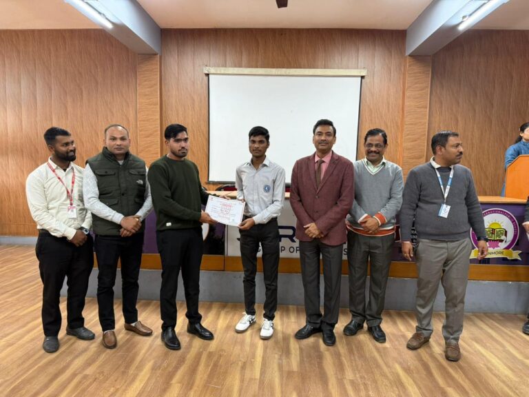 WhatsApp Image 2025-12-16 at 15.39